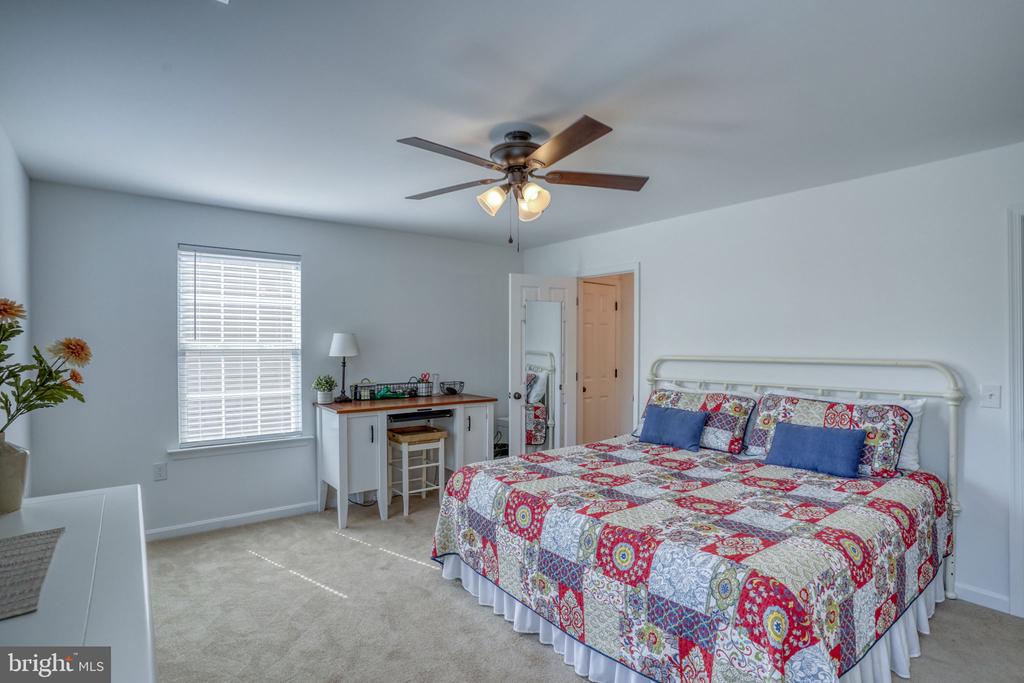 1033 Dundee Ct #5