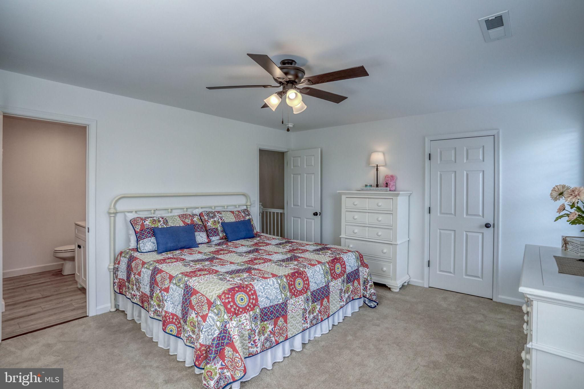 1033 Dundee Ct #5