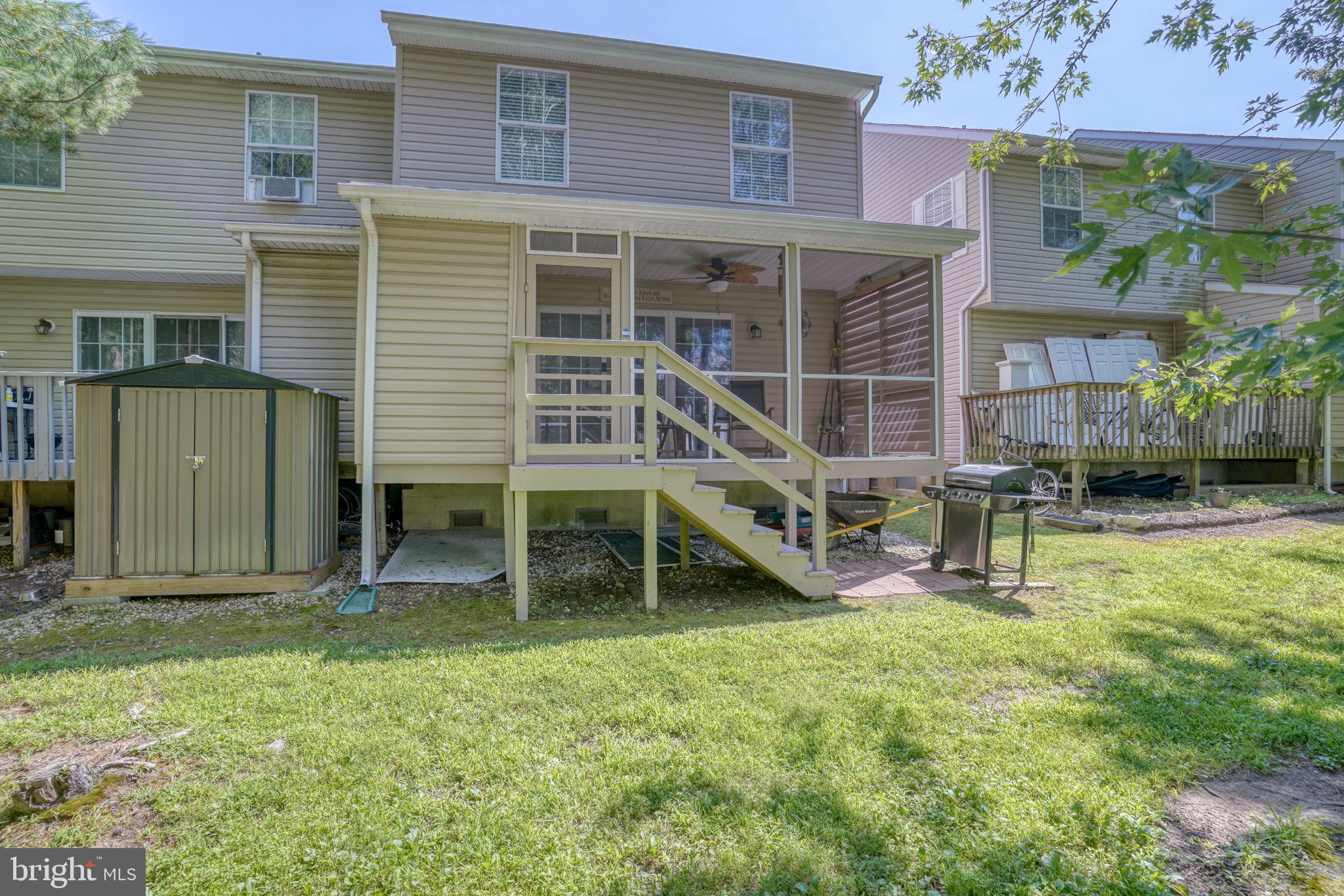 1033 Dundee Ct #5