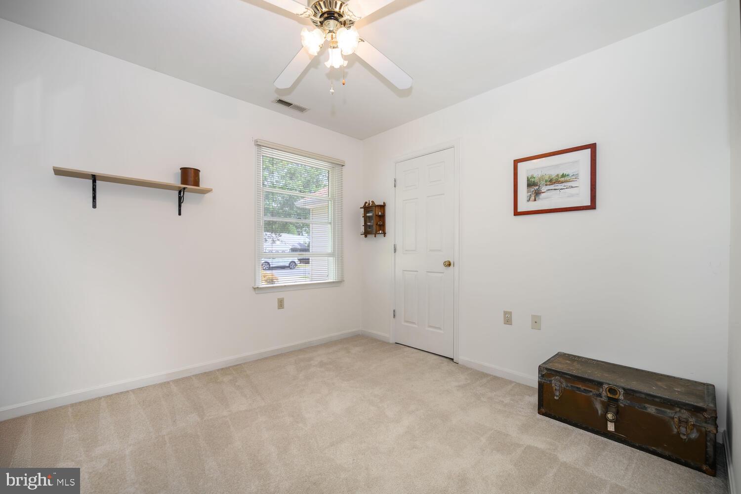 216 OLDE POINT LANE