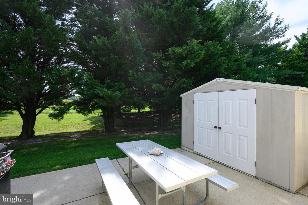 216 OLDE POINT LANE
