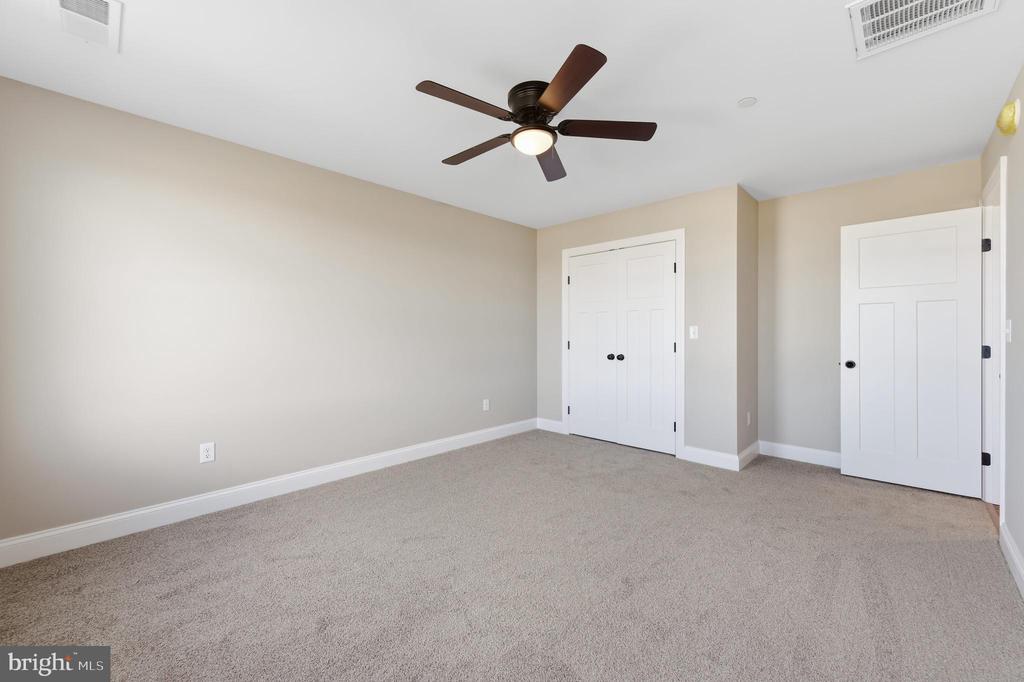 216 BLAKEFIELD DRIVE