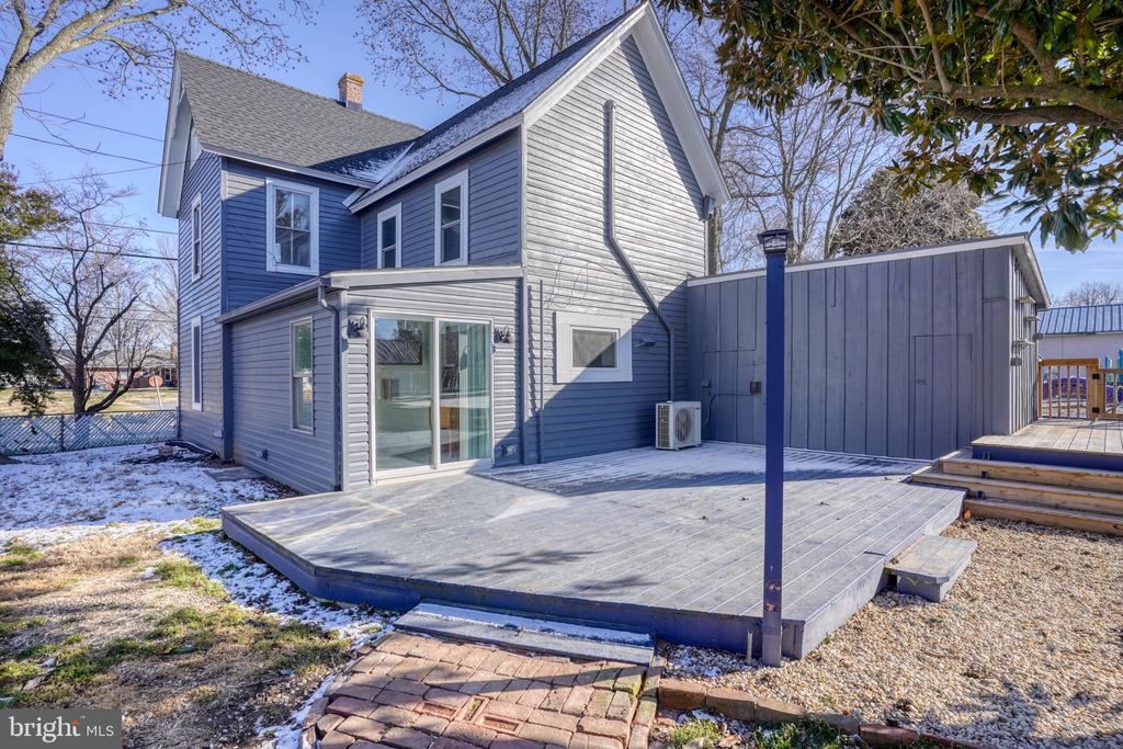 120 CHURCH STREET S