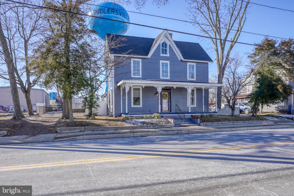 120 CHURCH STREET S