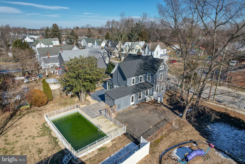 120 CHURCH STREET S