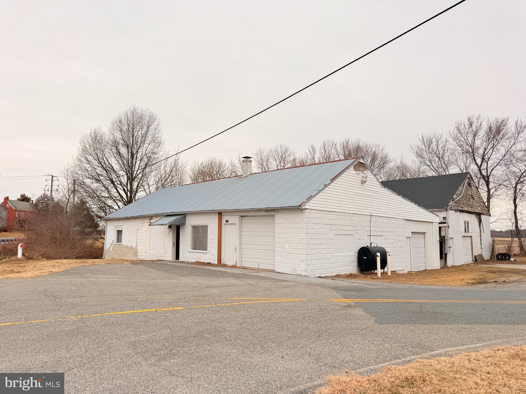 2621 ROBERTS STATION ROAD