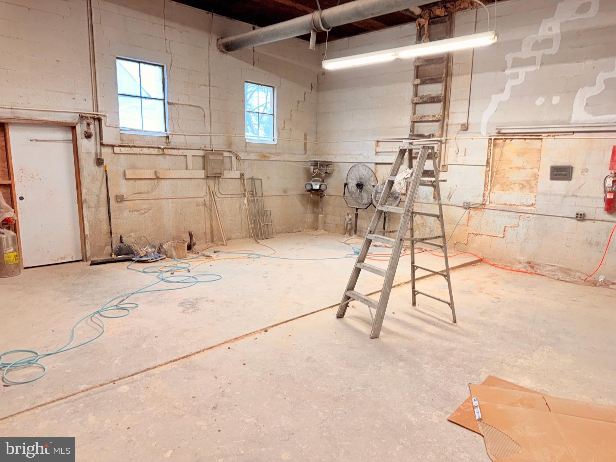 2621 ROBERTS STATION ROAD