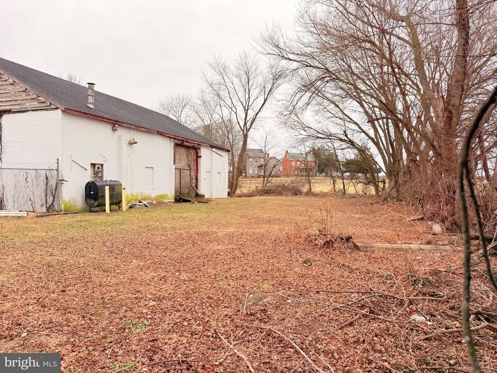 2621 ROBERTS STATION ROAD