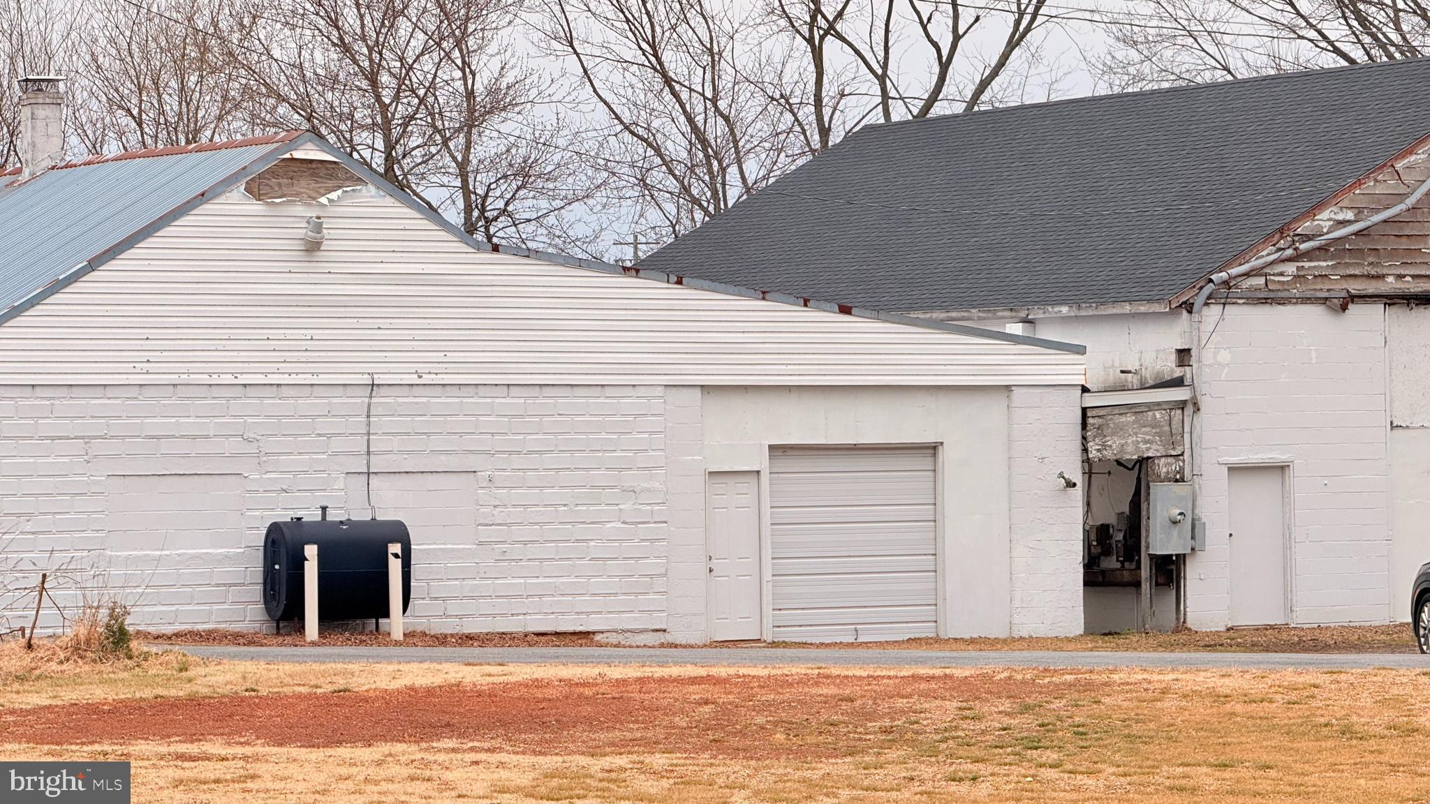 2621 ROBERTS STATION ROAD