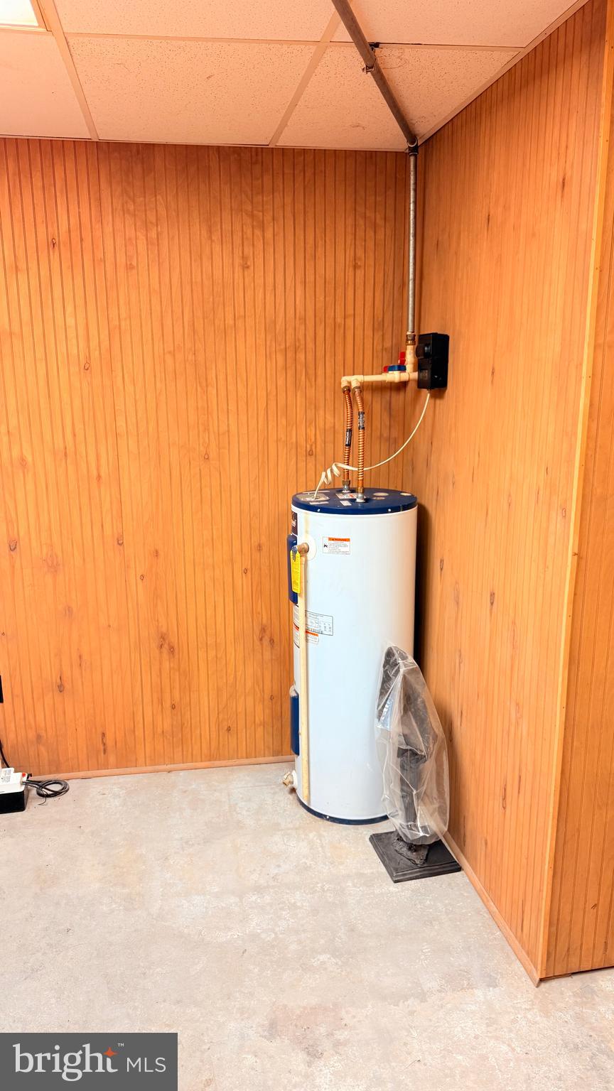 2621 ROBERTS STATION ROAD