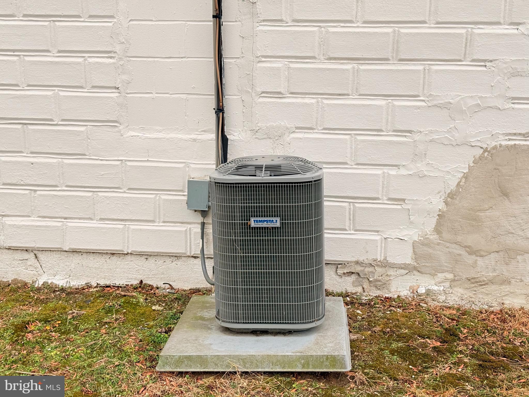 2621 ROBERTS STATION ROAD