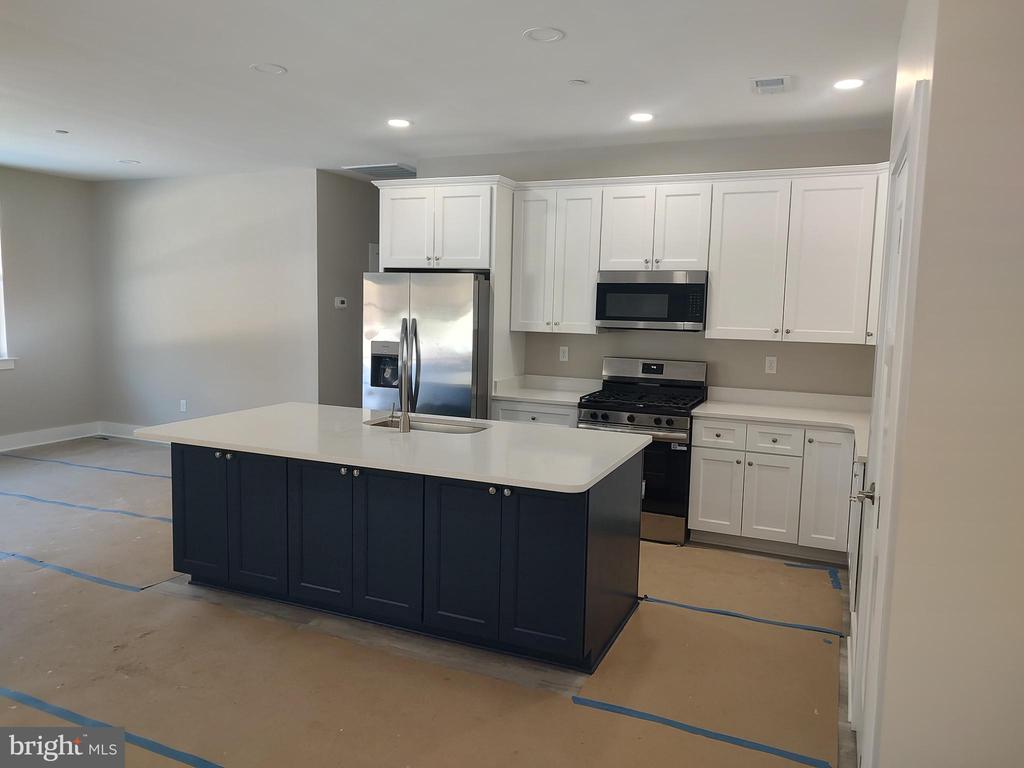 112 W MAIN STREET