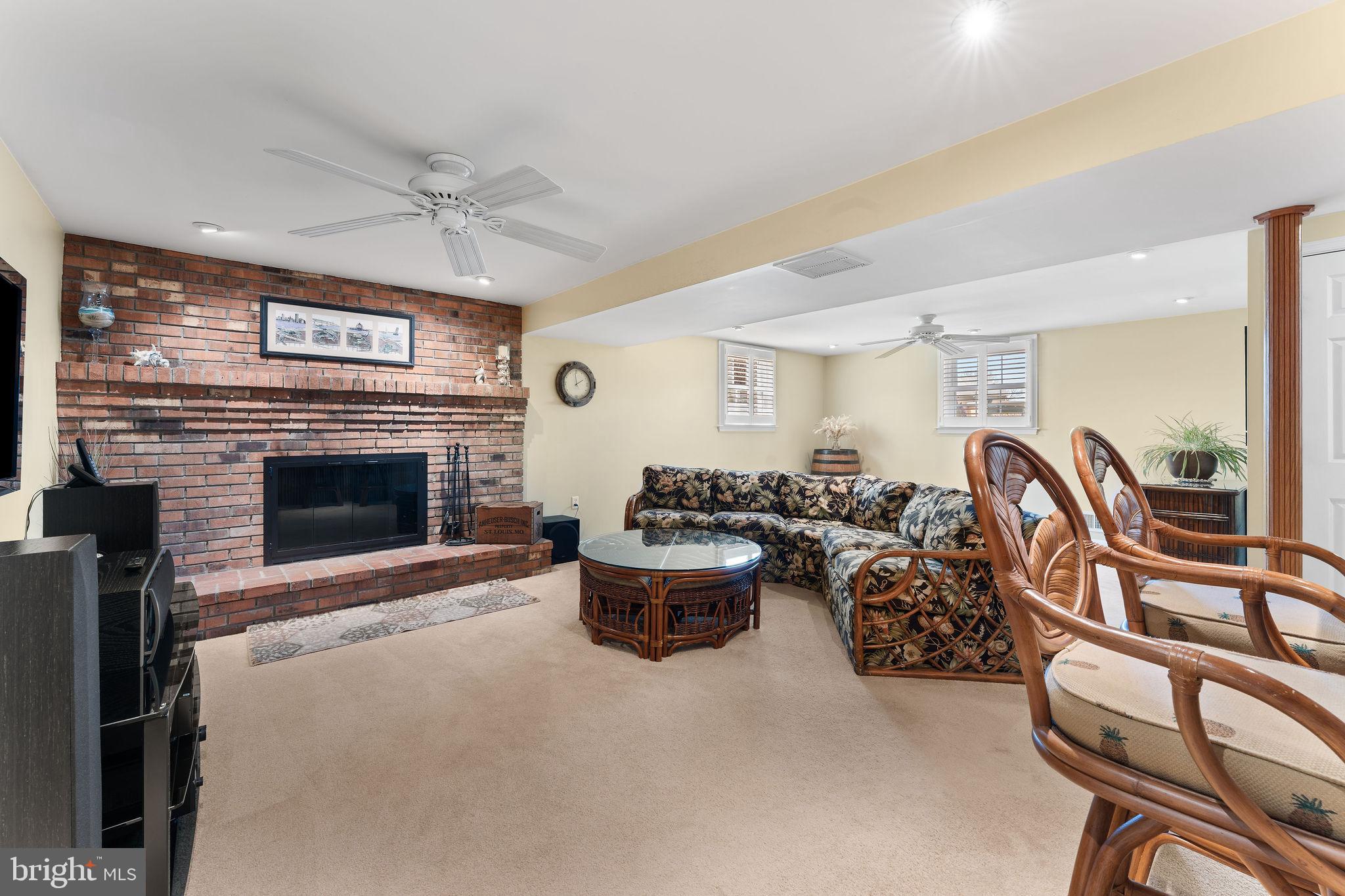 201 BEACHSIDE DRIVE