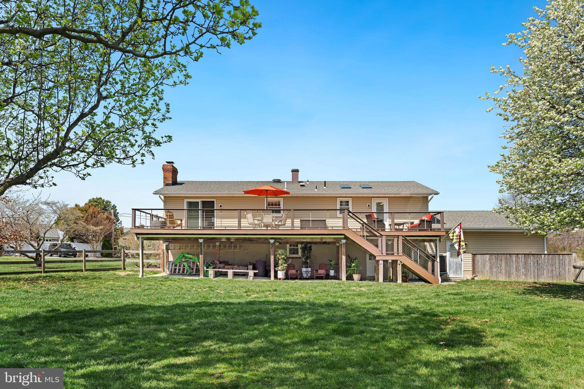 201 BEACHSIDE DRIVE