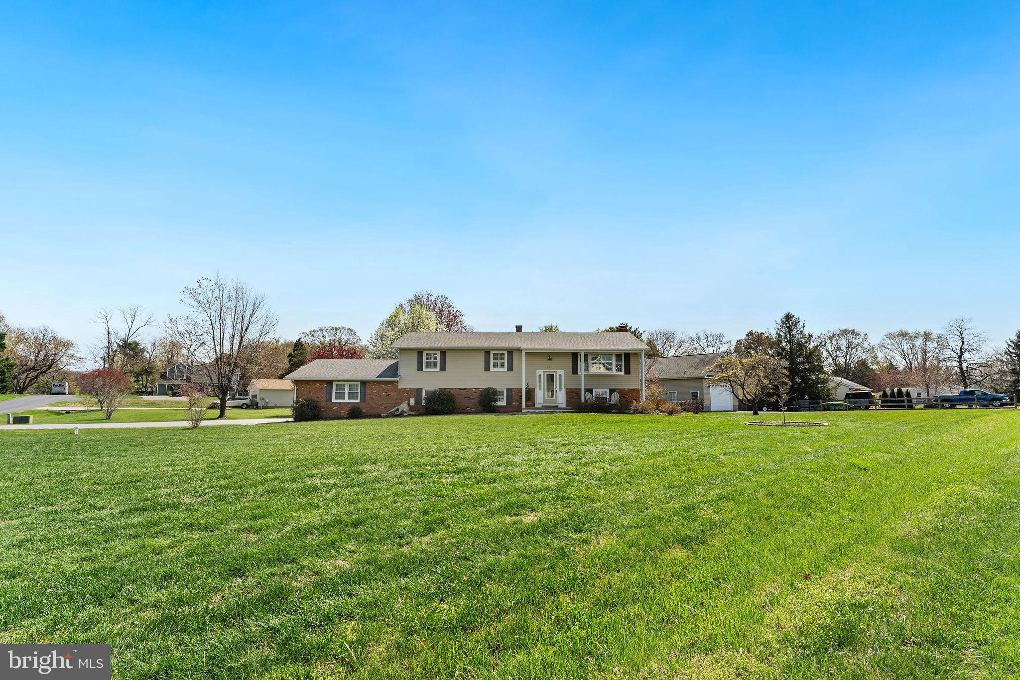 201 BEACHSIDE DRIVE