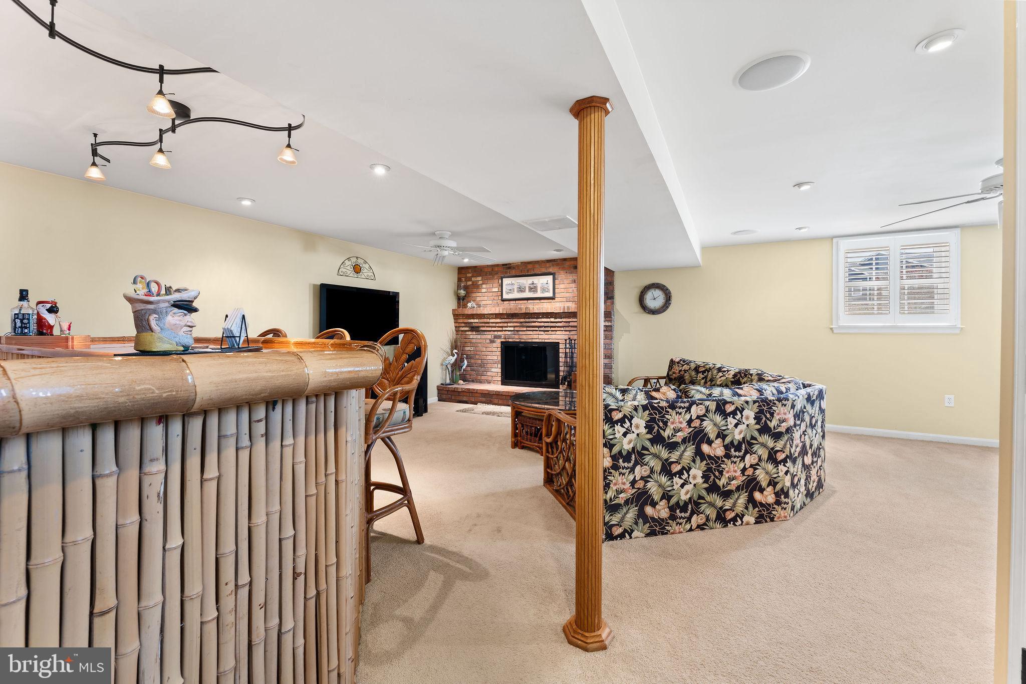 201 BEACHSIDE DRIVE