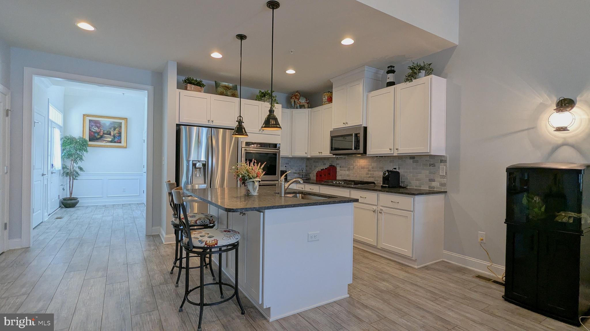 802 MOORINGS CIRCLE 21