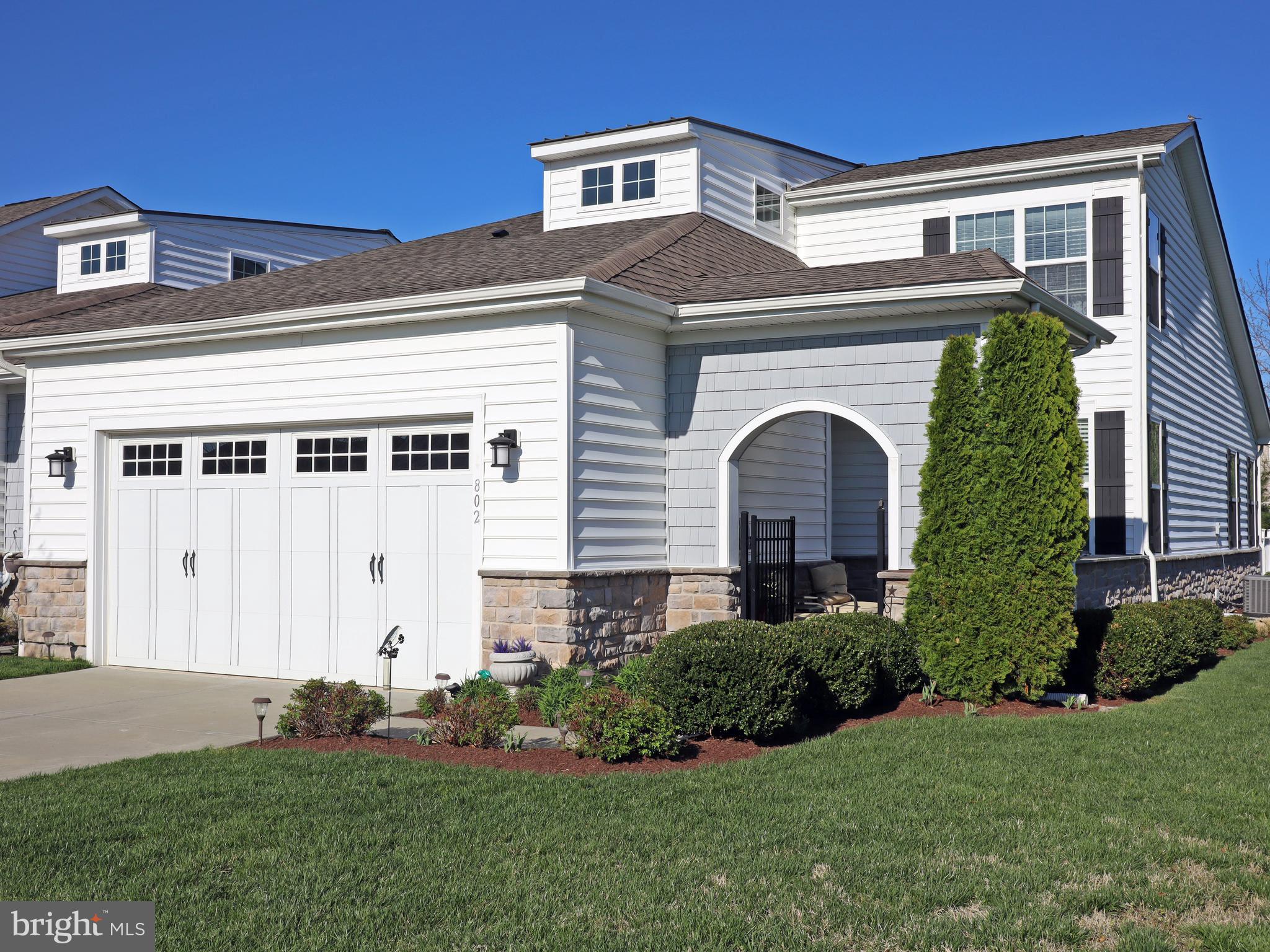 802 MOORINGS CIRCLE 21