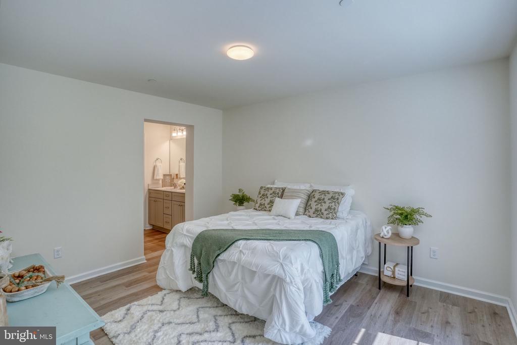 240 MERGANSER DRIVE