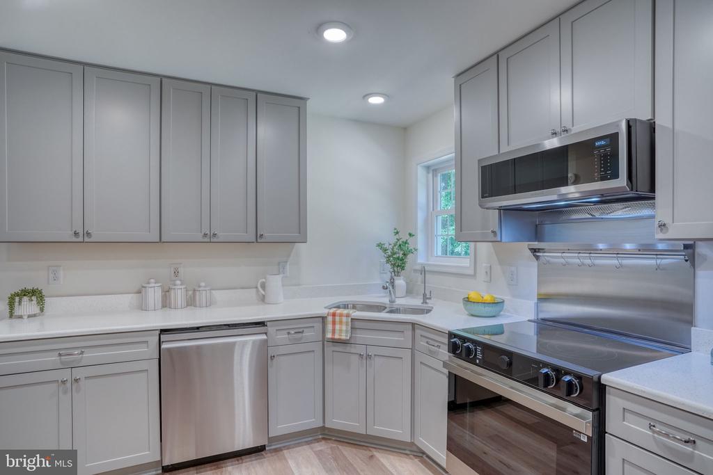 240 MERGANSER DRIVE