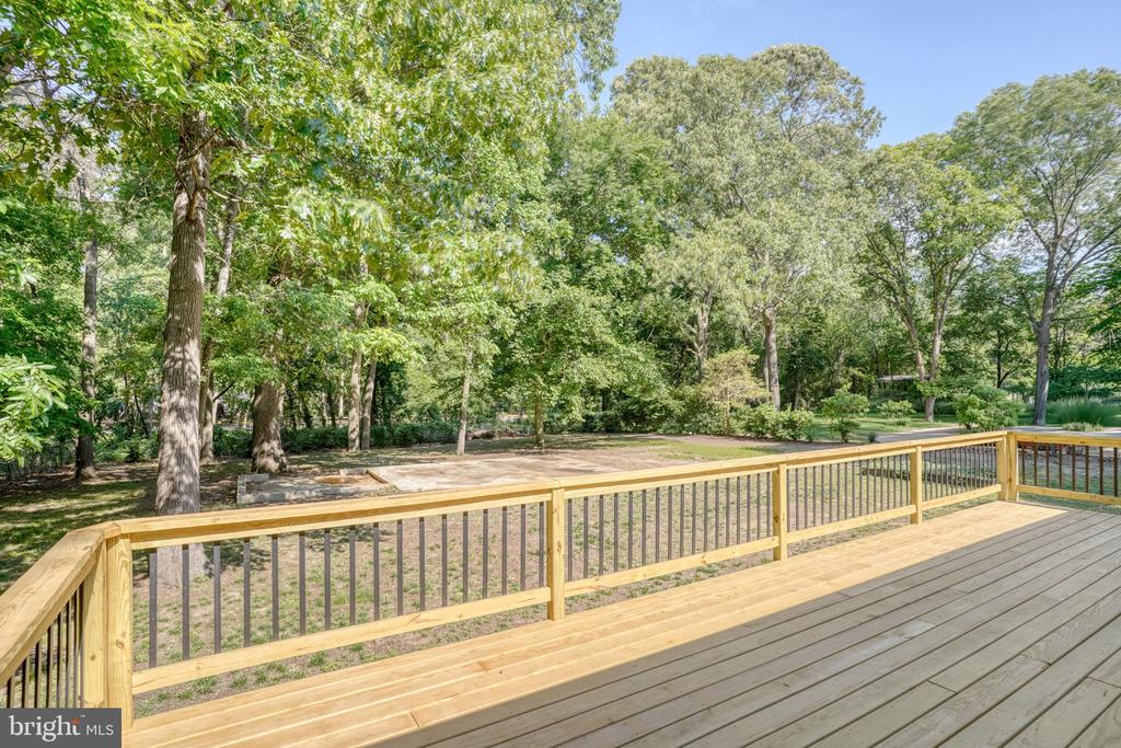 240 MERGANSER DRIVE