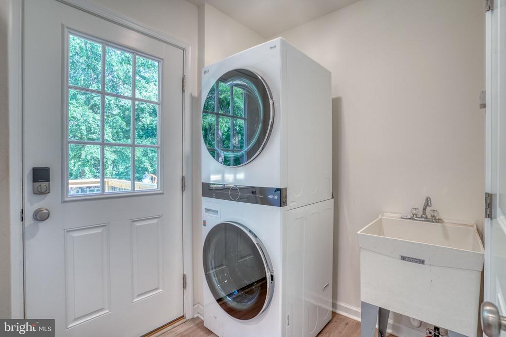 240 MERGANSER DRIVE