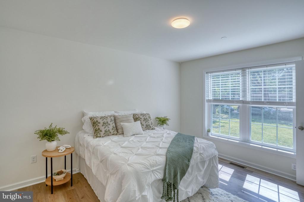240 MERGANSER DRIVE