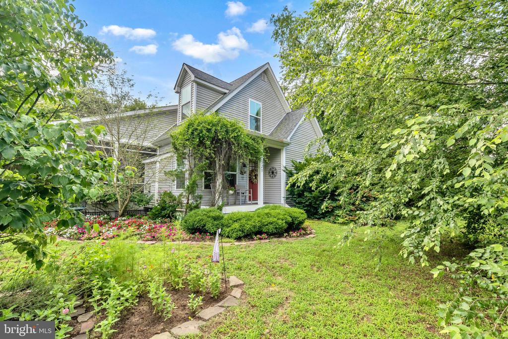 321 FRONT STREET