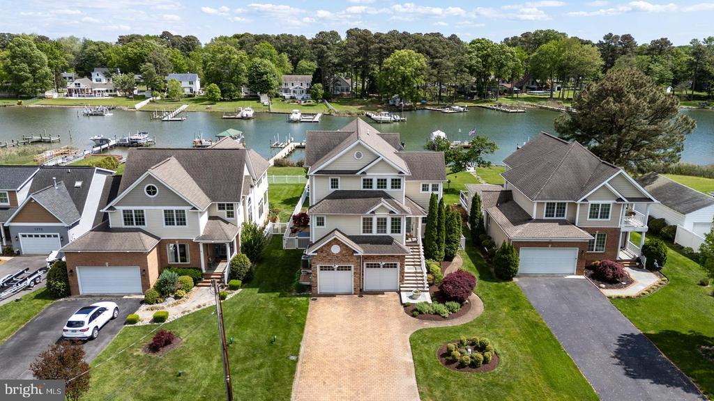 1719 HARBOR DRIVE