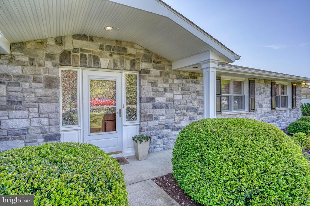115 CONGRESSIONAL DRIVE