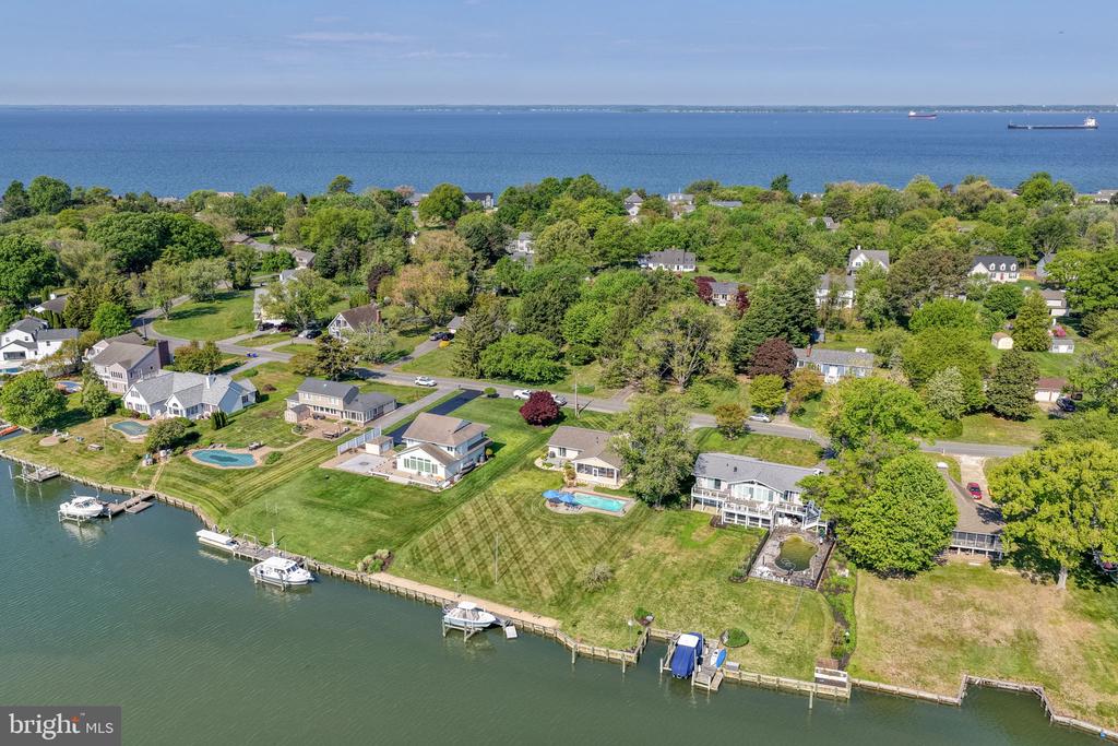 115 CONGRESSIONAL DRIVE