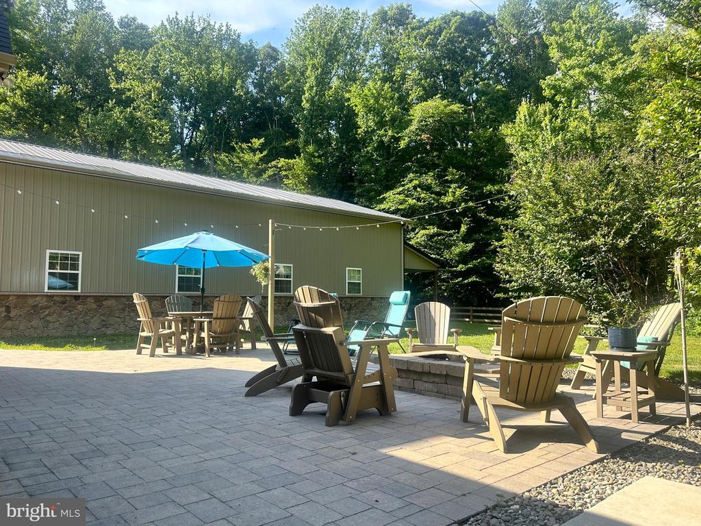 702 COON BOX ROAD