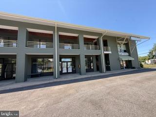 1712 MAIN STREET SUITE 200
