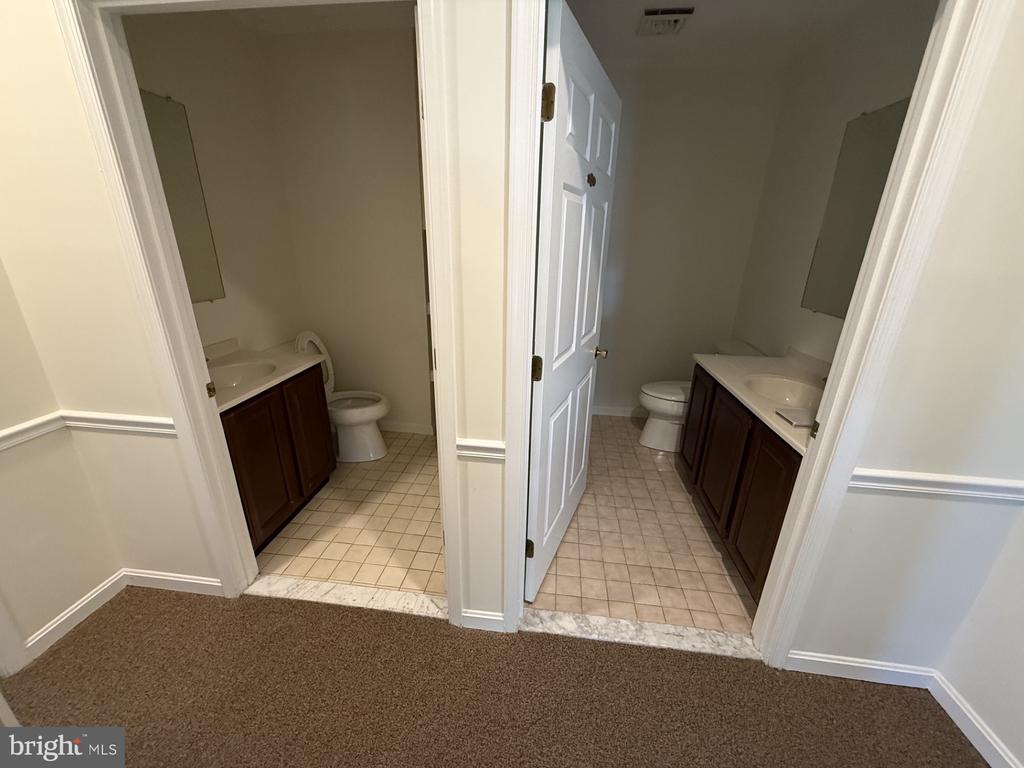 1712 MAIN STREET SUITE 200