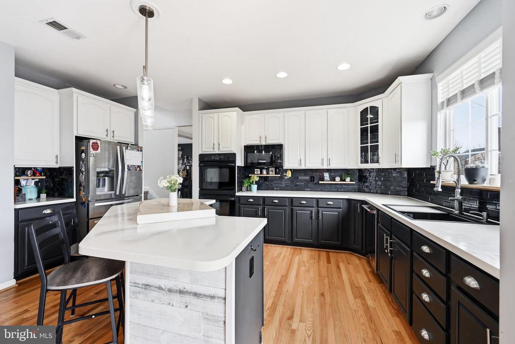 126 MEADOWCROFT DRIVE