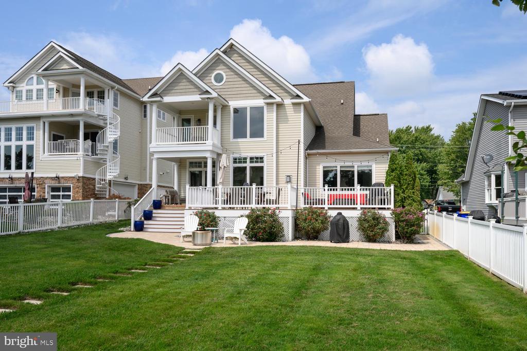1717 HARBOR DRIVE
