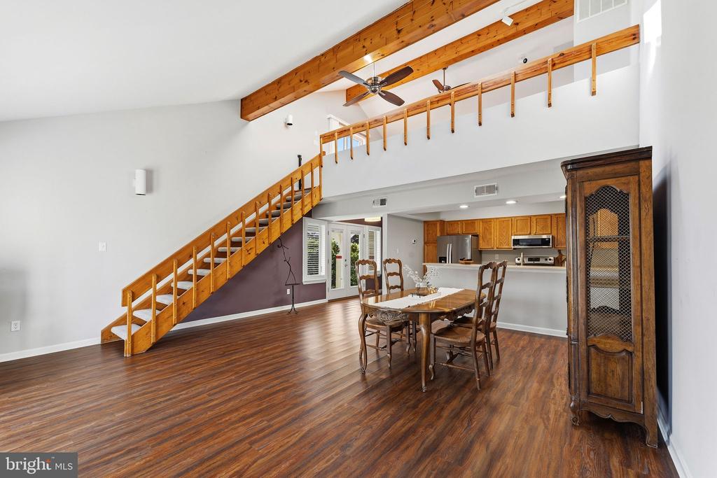 12 QUEEN ANNE WAY Unit: J