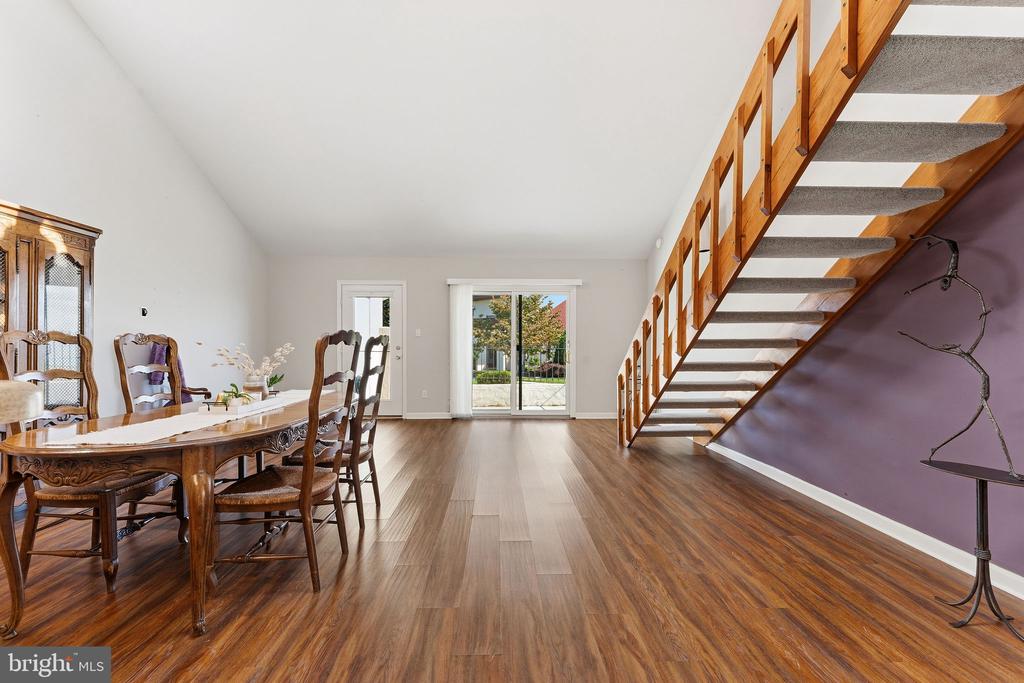 12 QUEEN ANNE WAY Unit: J