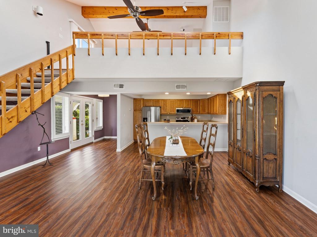 12 QUEEN ANNE WAY Unit: J