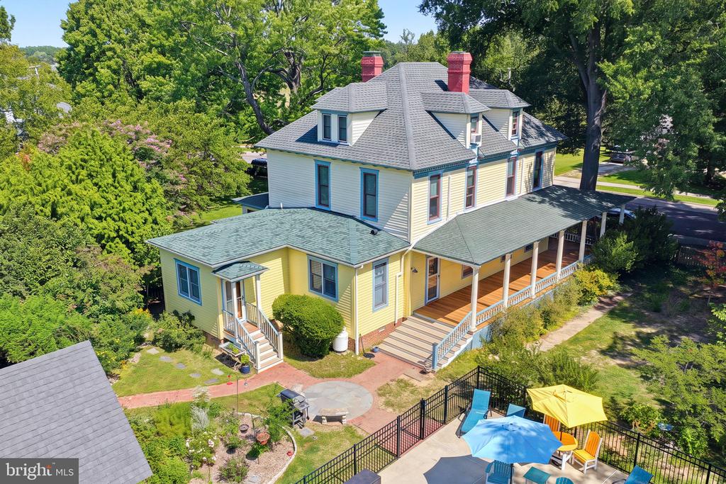 403 CHESTERFIELD AVENUE