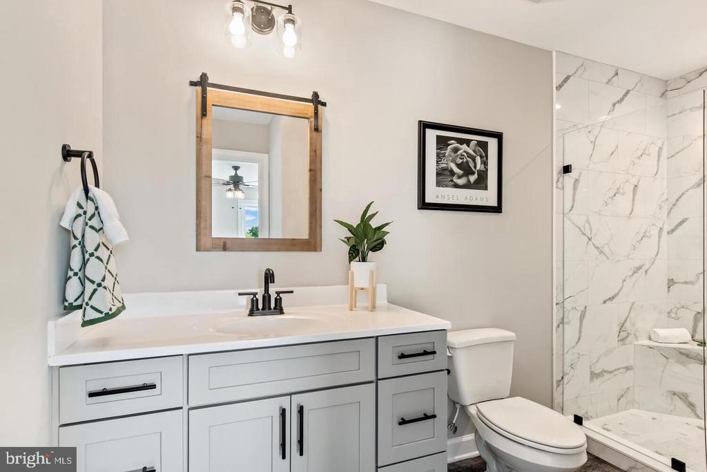 1209 Broad Leaf Ct