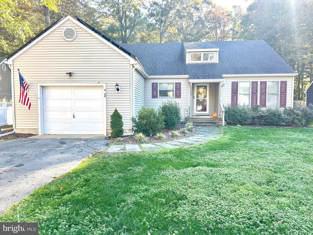 29289 PIN OAK WAY