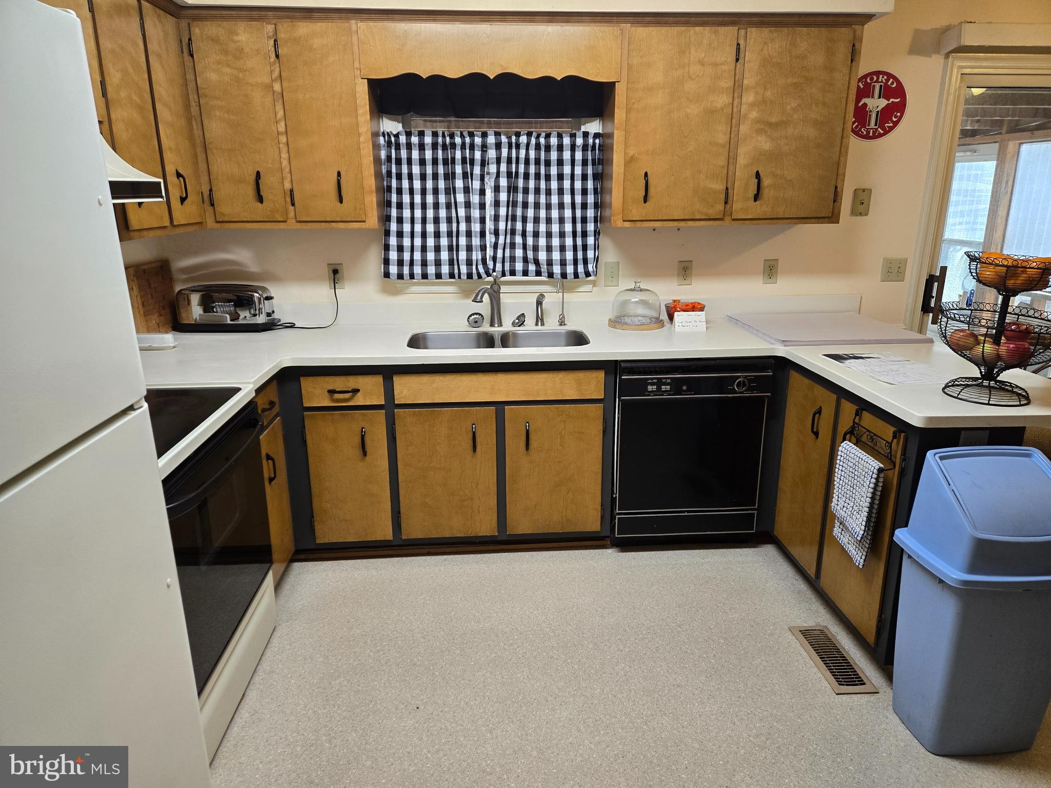 33293 MATTHEWSTOWN ROAD