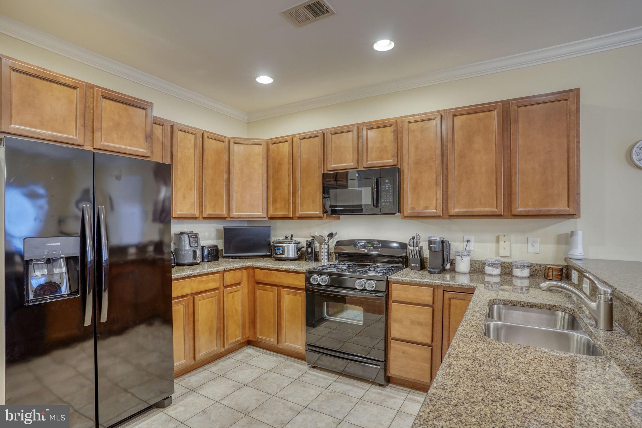 29809 CAPTAIN ADAMOUSKI STREET 15A