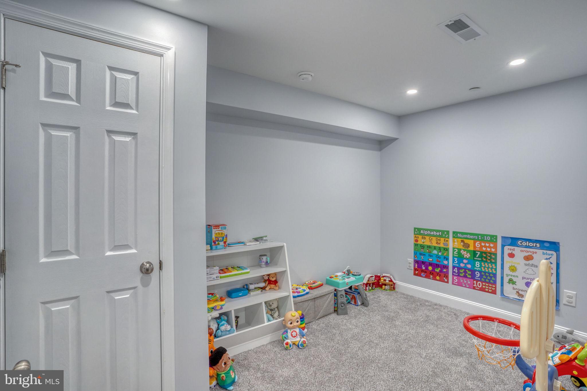 29809 CAPTAIN ADAMOUSKI STREET 15A