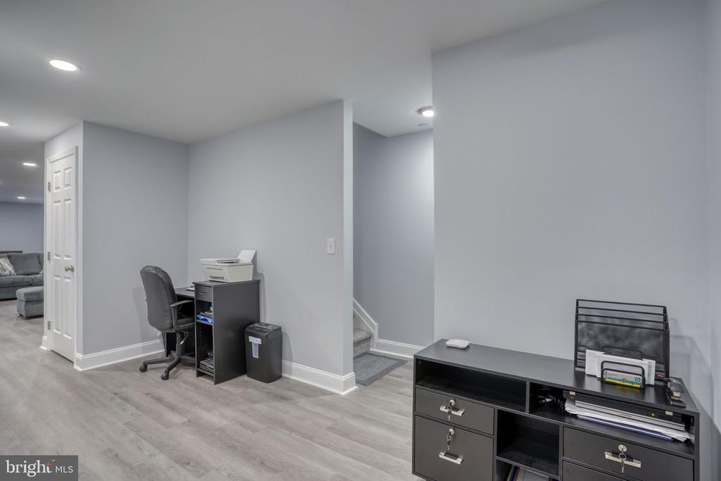 29809 CAPTAIN ADAMOUSKI STREET 15A