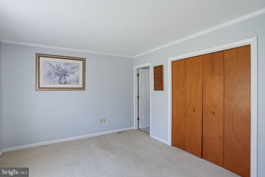 12690 PEACH LANE