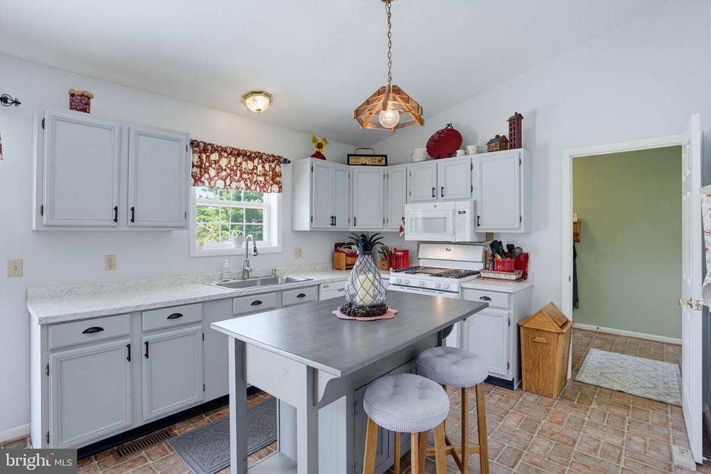 12690 PEACH LANE
