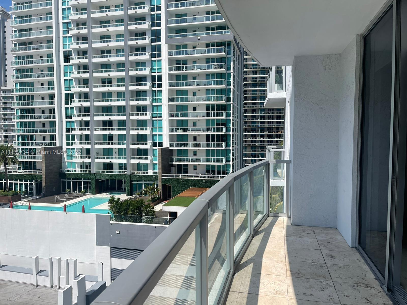 1060 Brickell Ave # 1609