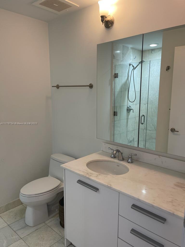 1060 Brickell Ave # 1609